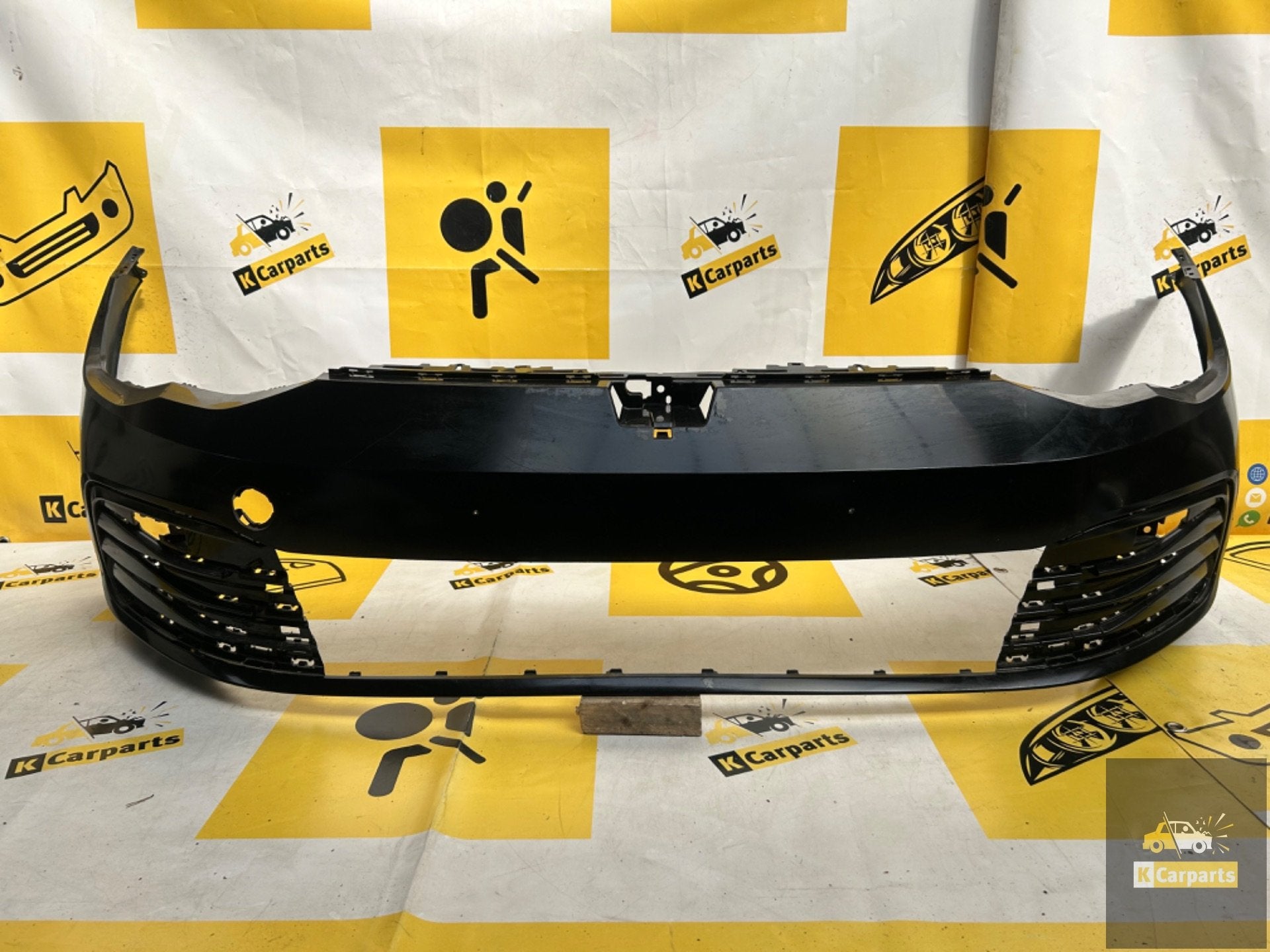 Bumper Volkswagen Golf 8 origineel voorbumper 5H0807221H, Gebruikt, Volkswagen AG, Vw@volkswagen.de, Bumper