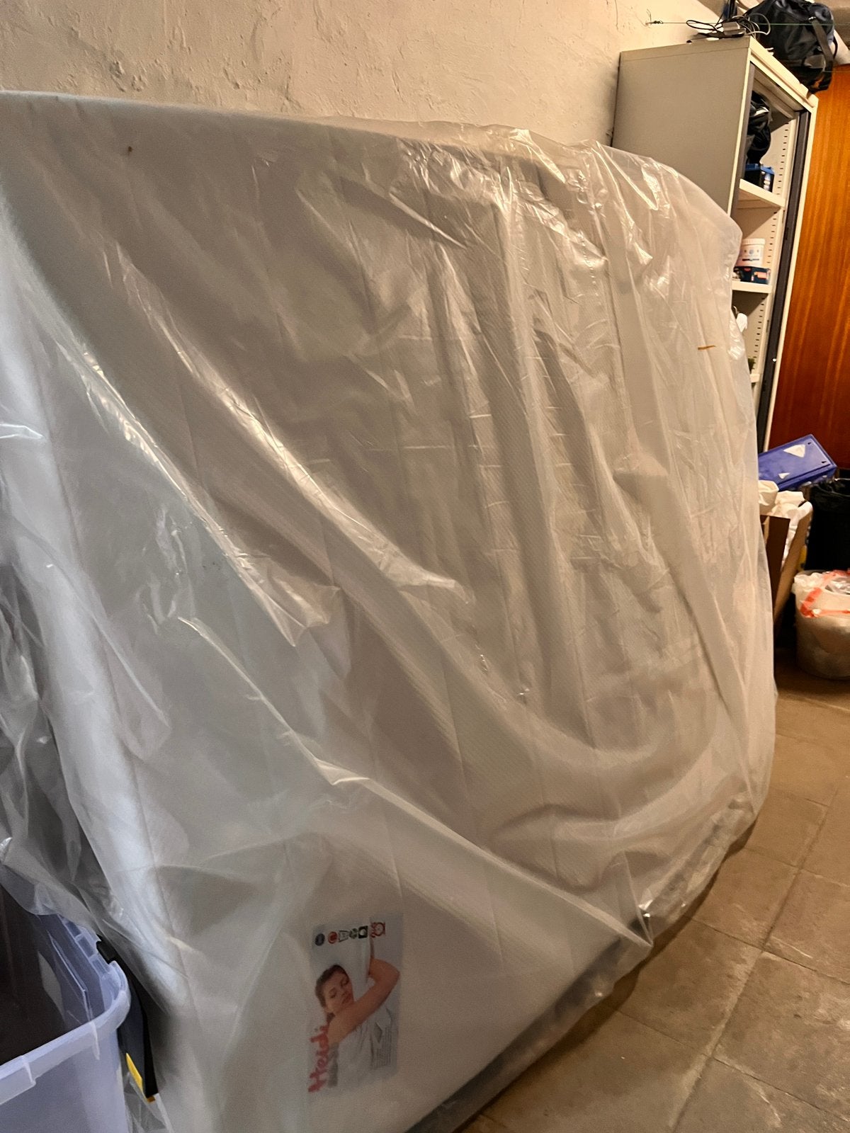 Matelas neuf toujours emballé., Neuf, Matelas, Enlèvement, 200 cm