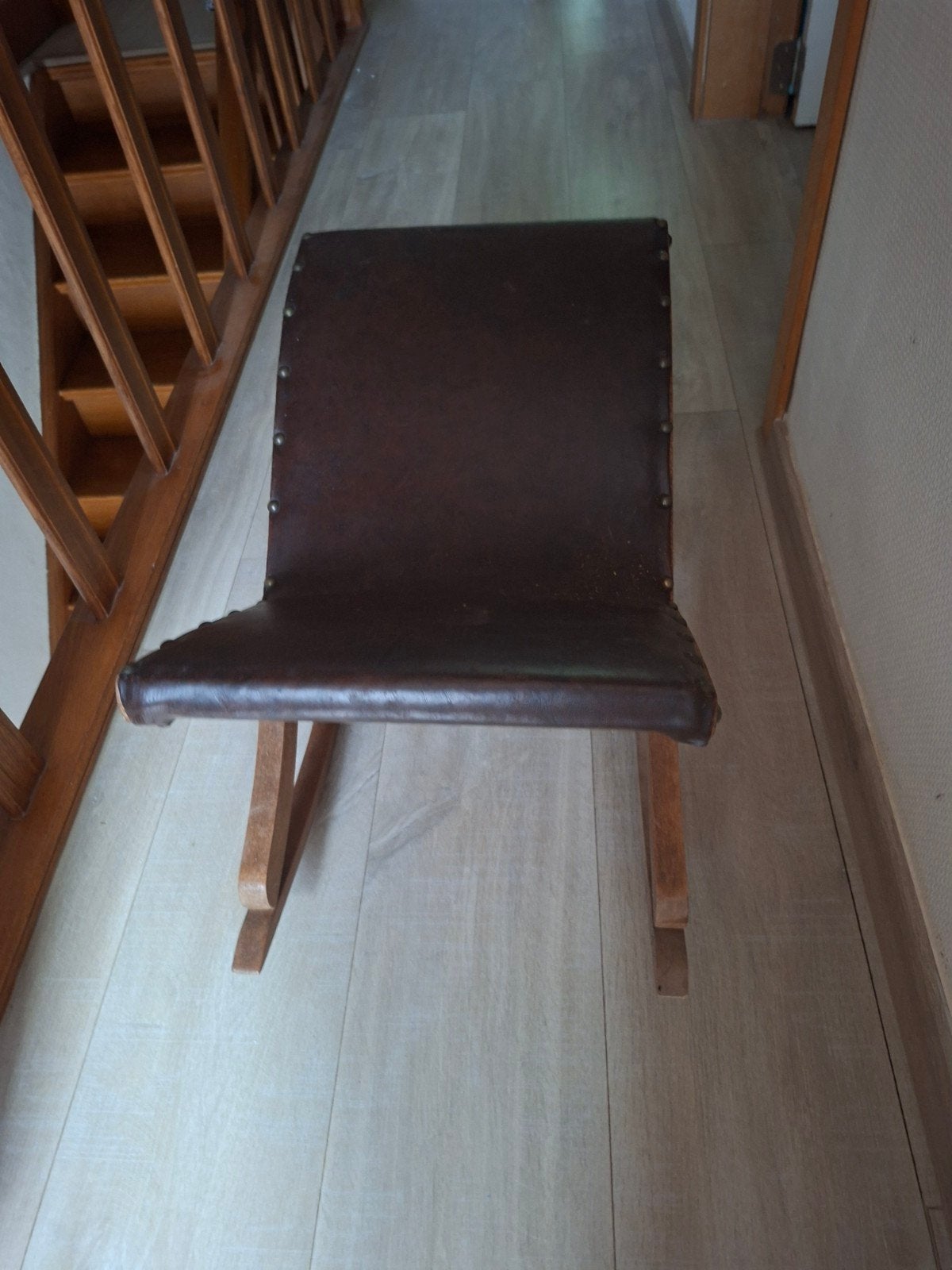 Repose-pieds à bascule en bois, Enlèvement, Bois