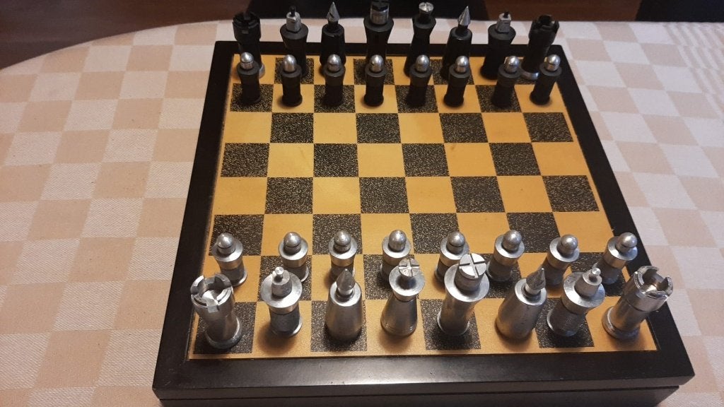 bordspel schaakbord chess met metalen pionnen, Een of twee spelers, Ophalen of Verzenden, Nieuw