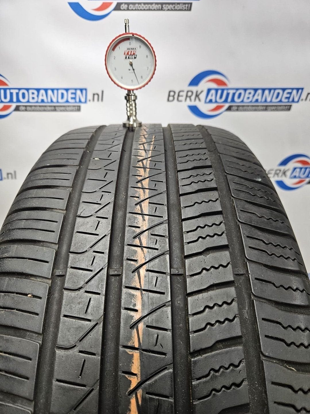 2x Pirelli Scorpion Zero XL VOL PNCS M+S 255/40 R21 102V 255, Auto-onderdelen, Gebruikt, 255 mm, -, -
