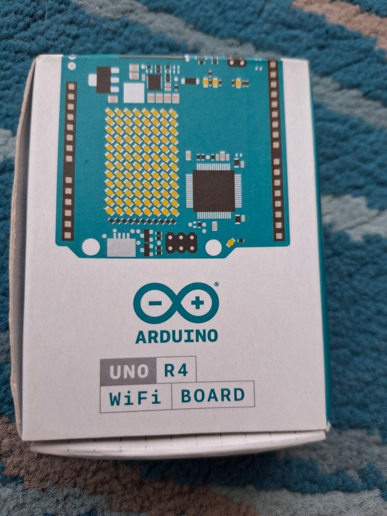 Arduino WIFI board UNO R4, Ophalen, Zo goed als nieuw