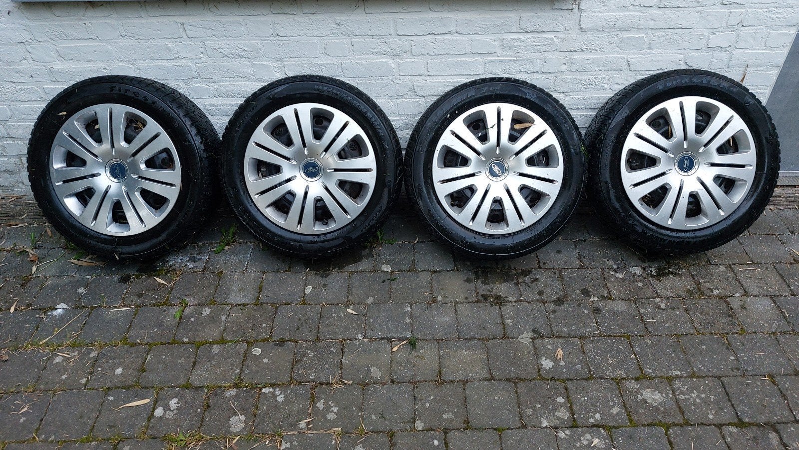 4 wielen met band Firestone 205/55 R16 van Ford Mondeo Ghia, Auto-onderdelen, Banden en Velgen, Ophalen, Winterbanden, Band(en)