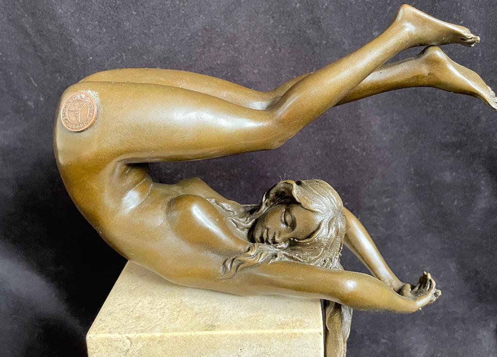 Bronzen naakte dame, Claude/stempel 27cm hoog zuiver brons, Enlèvement ou Envoi, Brons, Statue