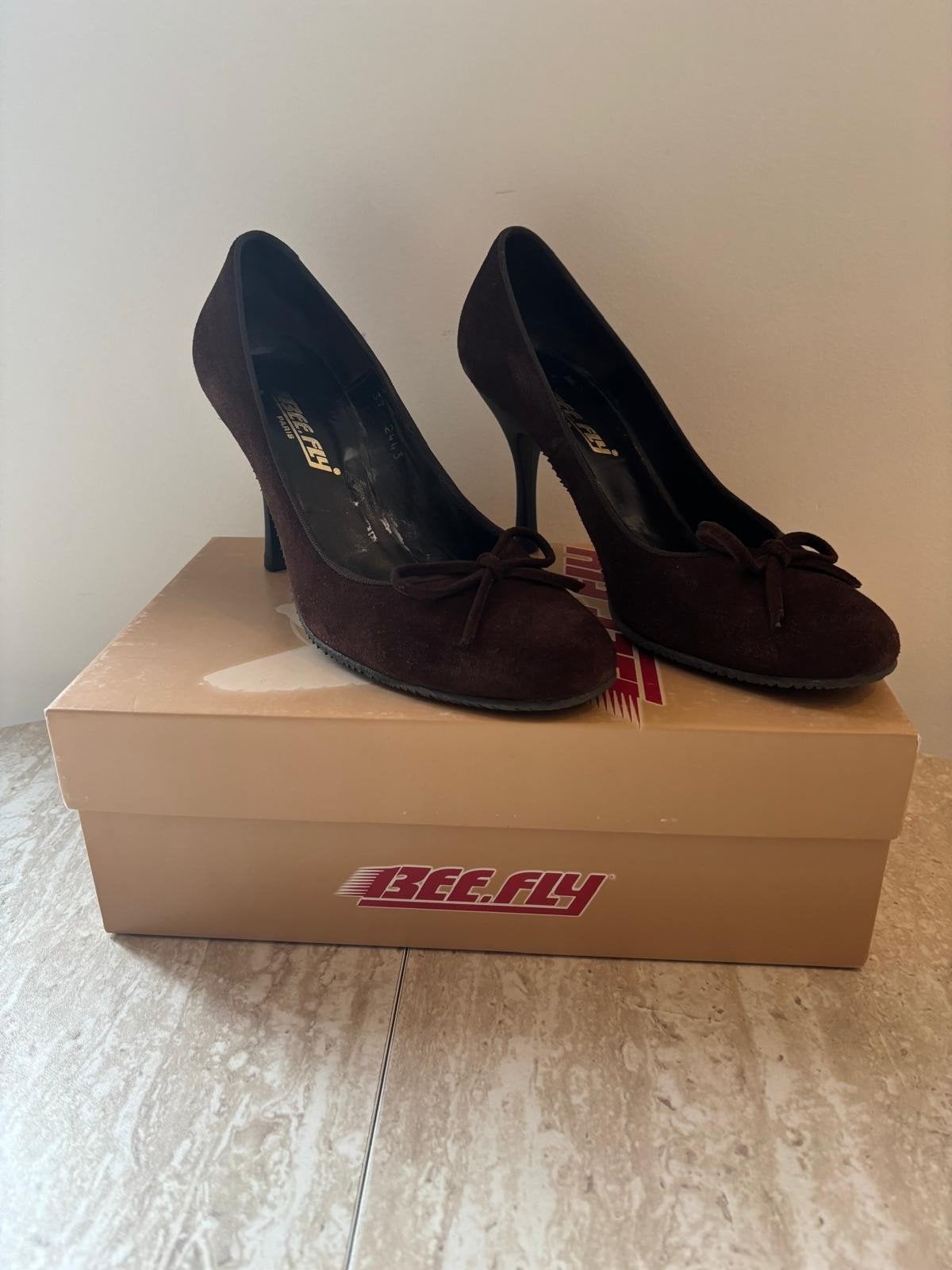 escarpins a talon marron taille 37, Vêtements | Femmes, Escarpins, Comme neuf, Brun, Enlèvement
