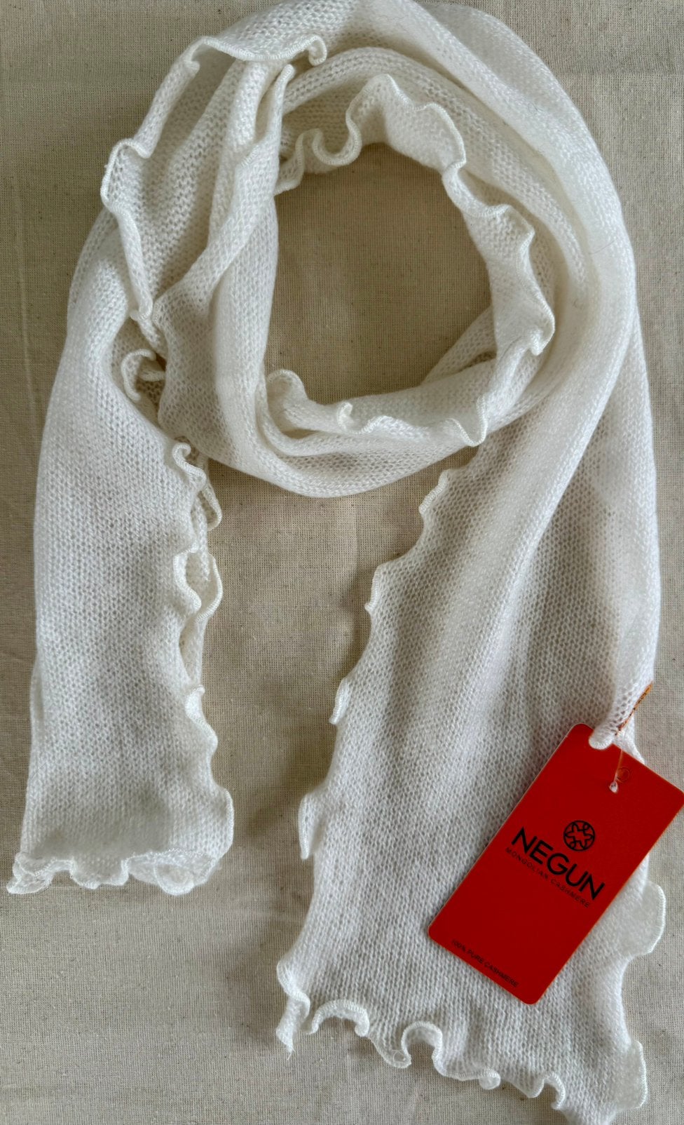 Petite écharpe 100 % cachemire, Enlèvement ou Envoi, Neuf, Taille 36 (S), Blanc
