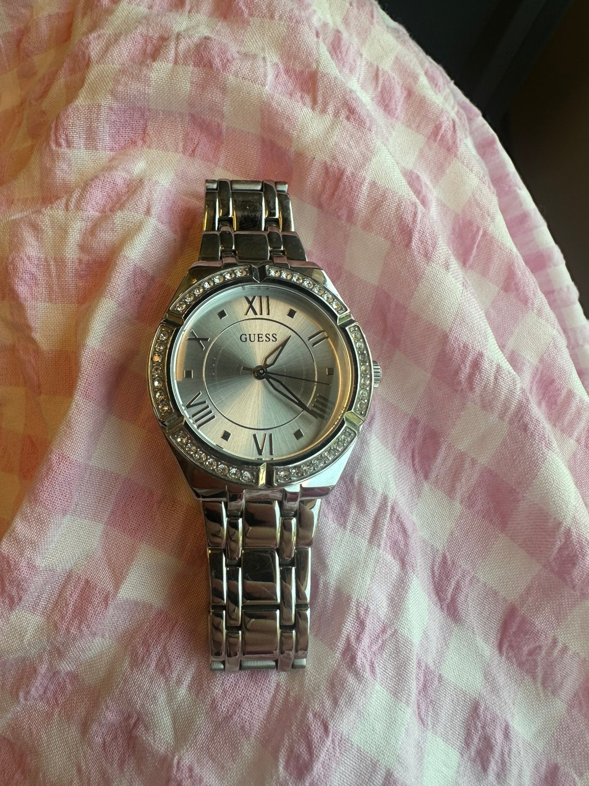 Montre Femme Guess Cosmo GW0033L1 Argentée + Boîte d’origine, Bijoux, Sacs & Beauté, Montres | Femmes, Montre-bracelet, Enlèvement ou Envoi