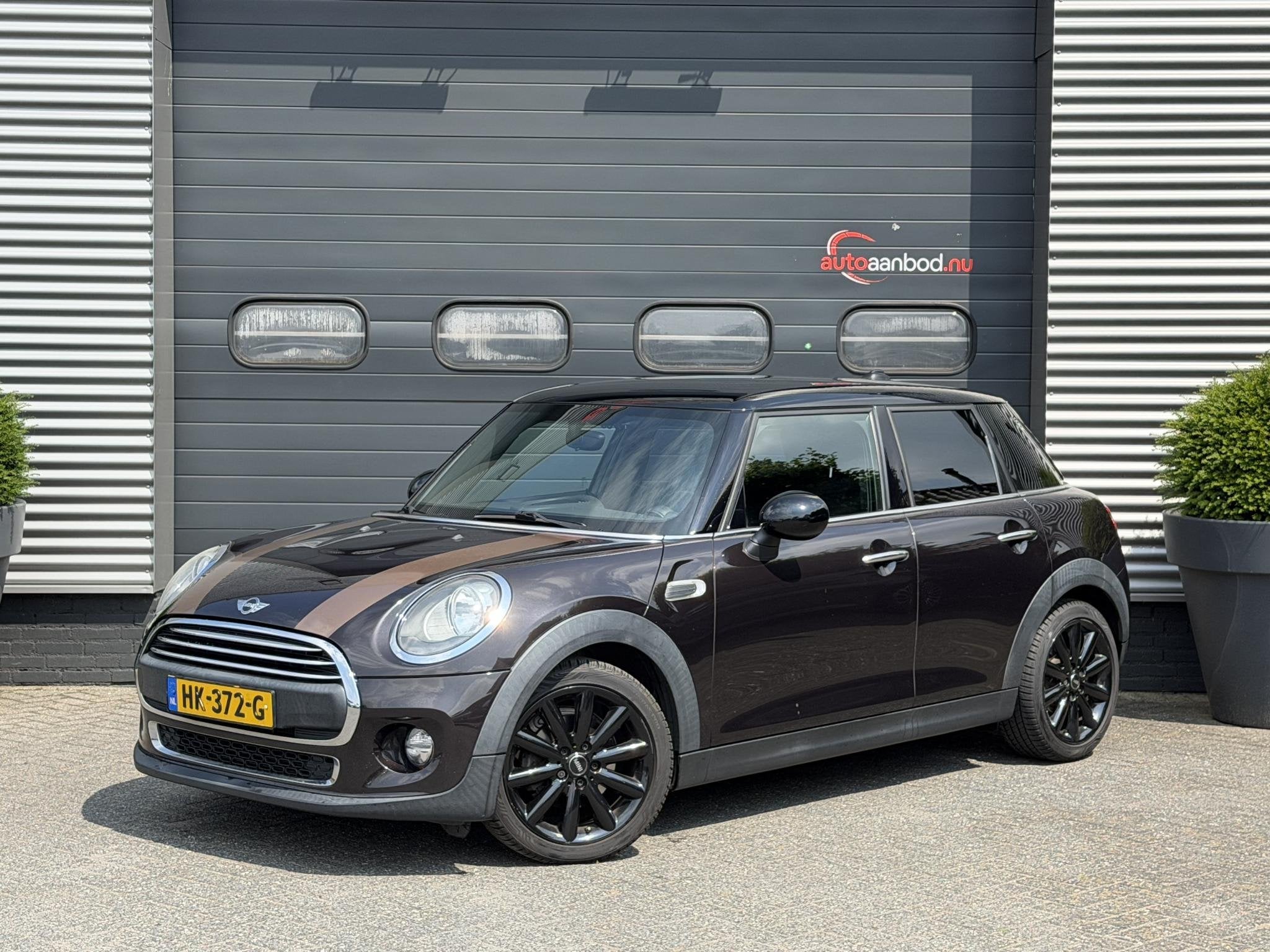 MINI 5-Deurs 1.2 One Salt Business | Navigatie | Parkeersens, Auto's, Mini, Voorwielaandrijving, 75 kW, Stof, Gebruikt