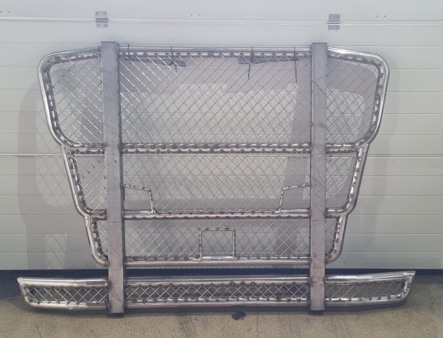 Volvo FH4 BULLBAR RVS primer NIET GESPOTEN 000010, Auto-onderdelen, Carrosserie, Nieuw, Ophalen of Verzenden