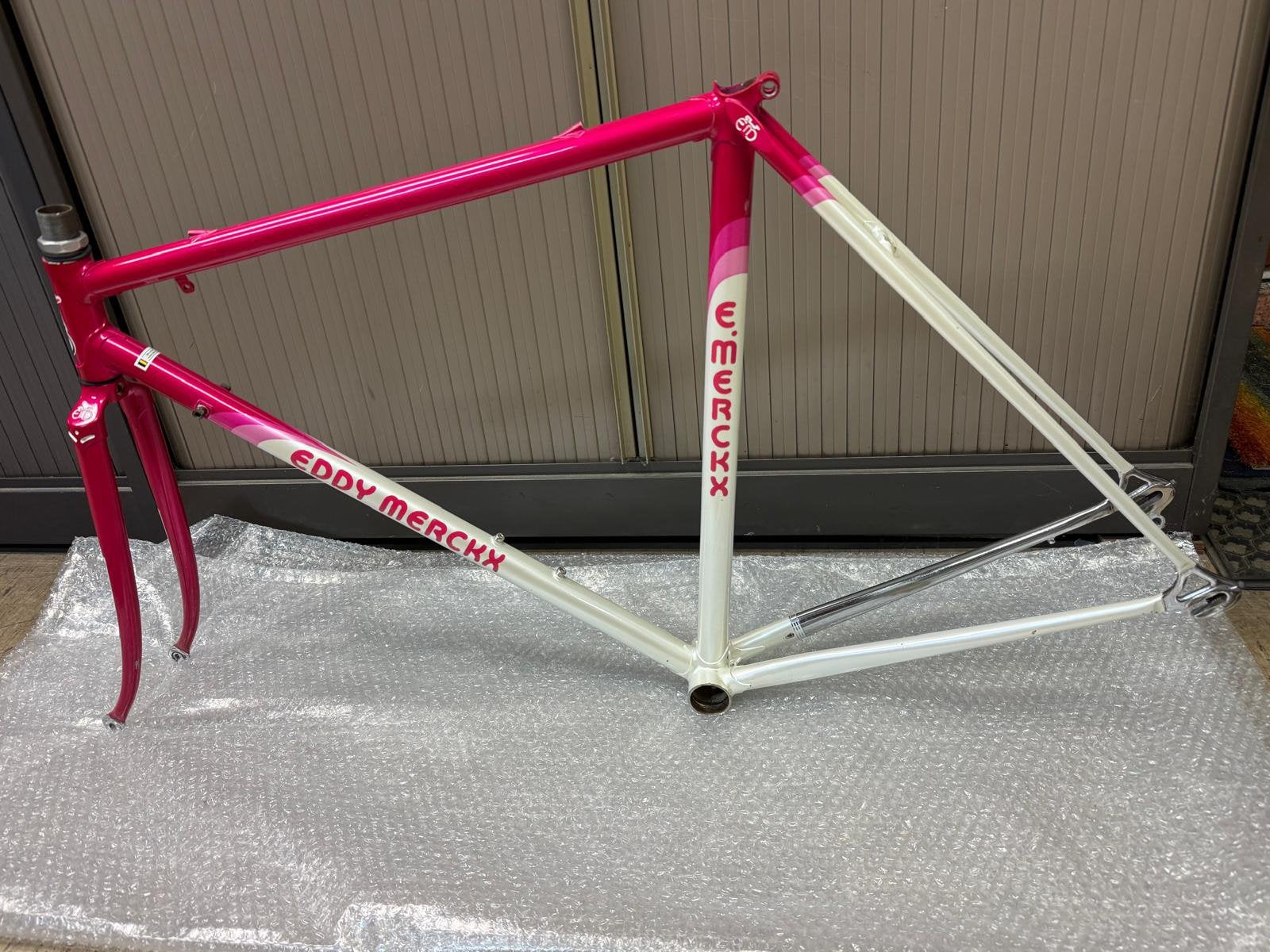 Eddy Merckx retro frames, Ophalen, Zo goed als nieuw