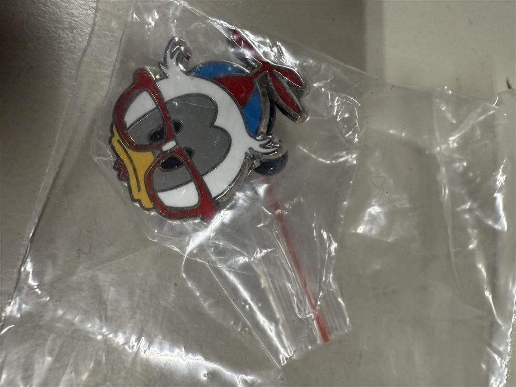 Disney pin - Donald Duck junior, Collections, Enlèvement ou Envoi, Donald Duck, Comme neuf