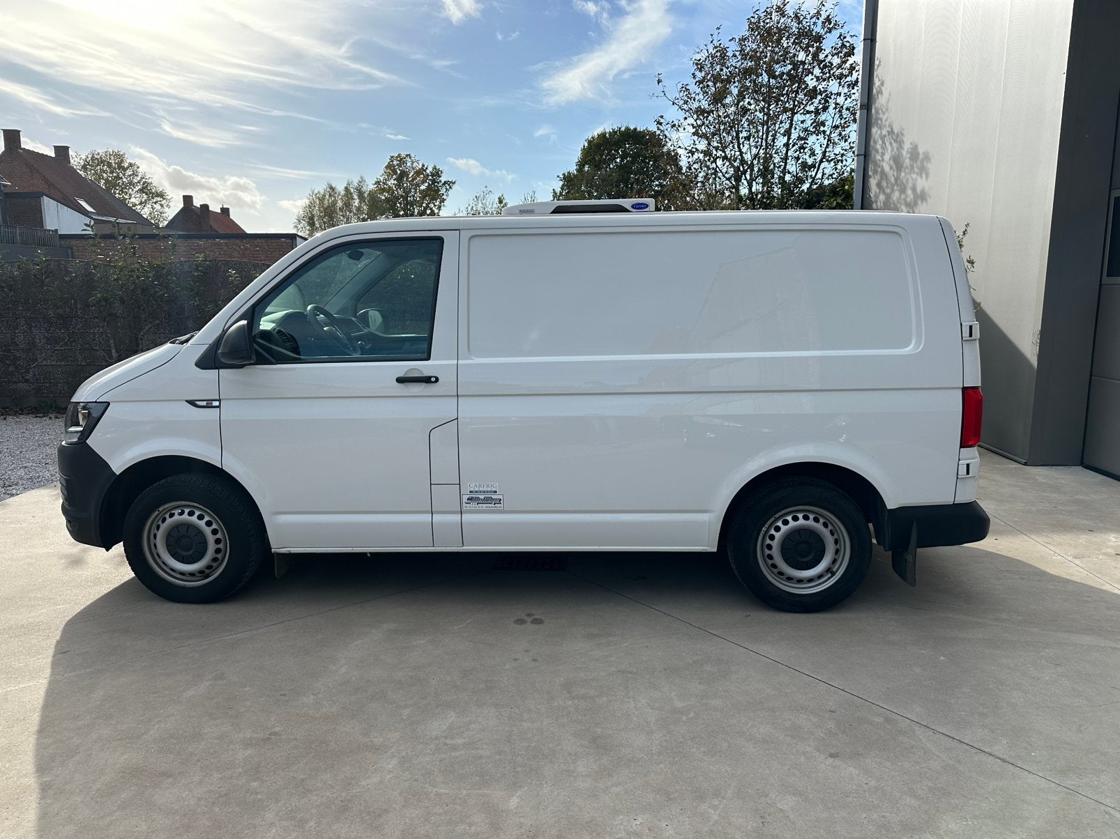 Transporteur/réfrigérateur/6 euros/86 000 km, 75 kW, Achat, Euro 6, Entreprise