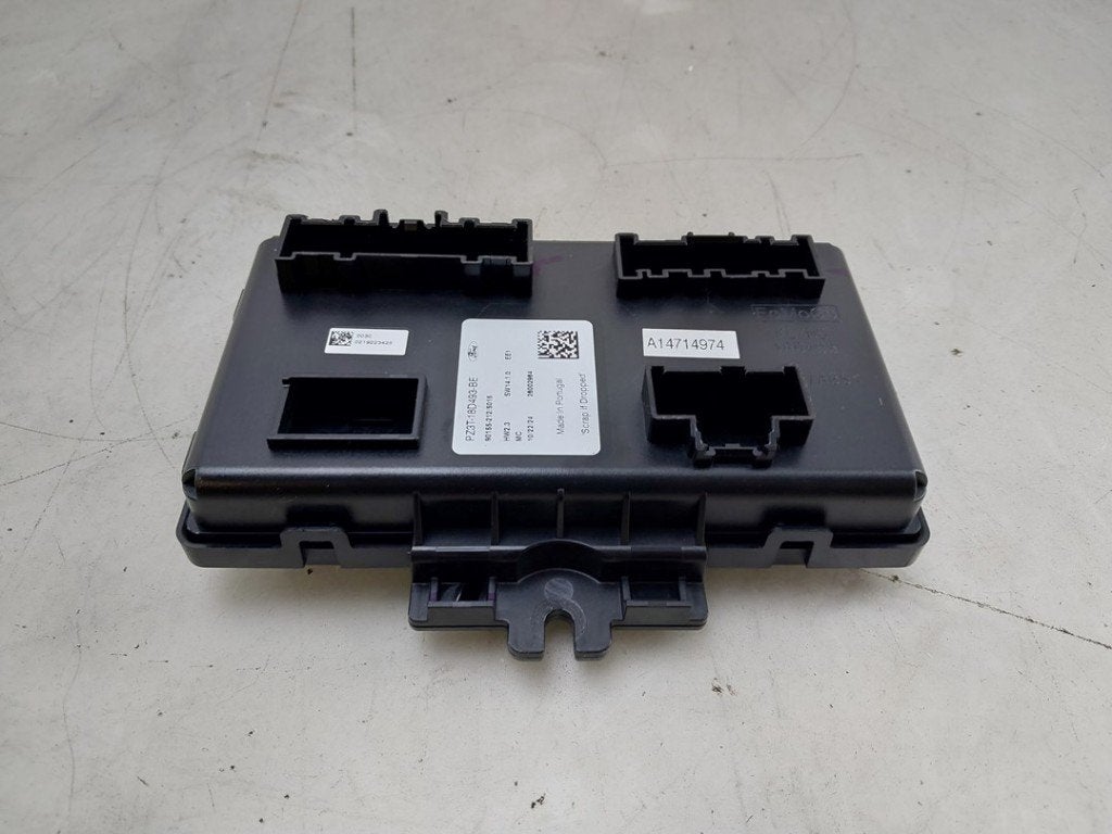 COMPUTER KACHEL Transit Custom (|PZ3T18D493BE|2827229|), Gebruikt, Henry-Ford-Straße  1
50735  Köln, DE, Ford-Werke GmbH, Kunden@ford.com