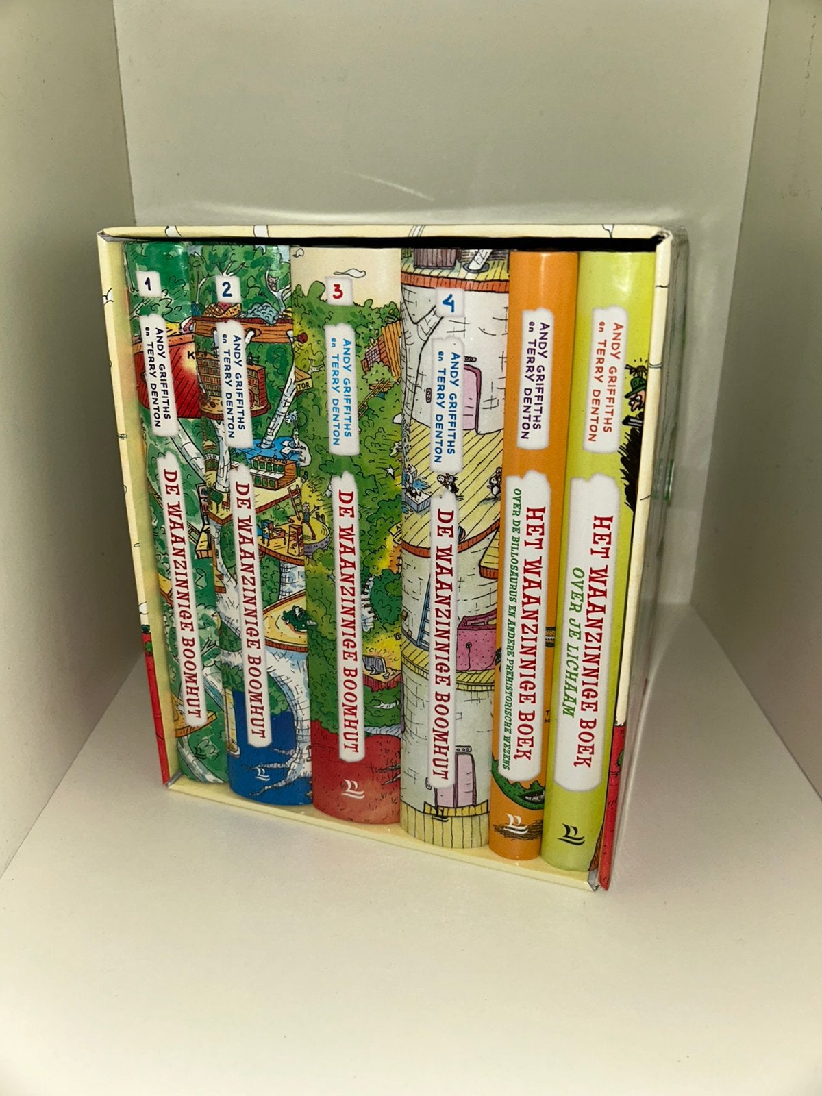 De waanzinnige boomhut verzamelbox, Ophalen of Verzenden, Gelezen