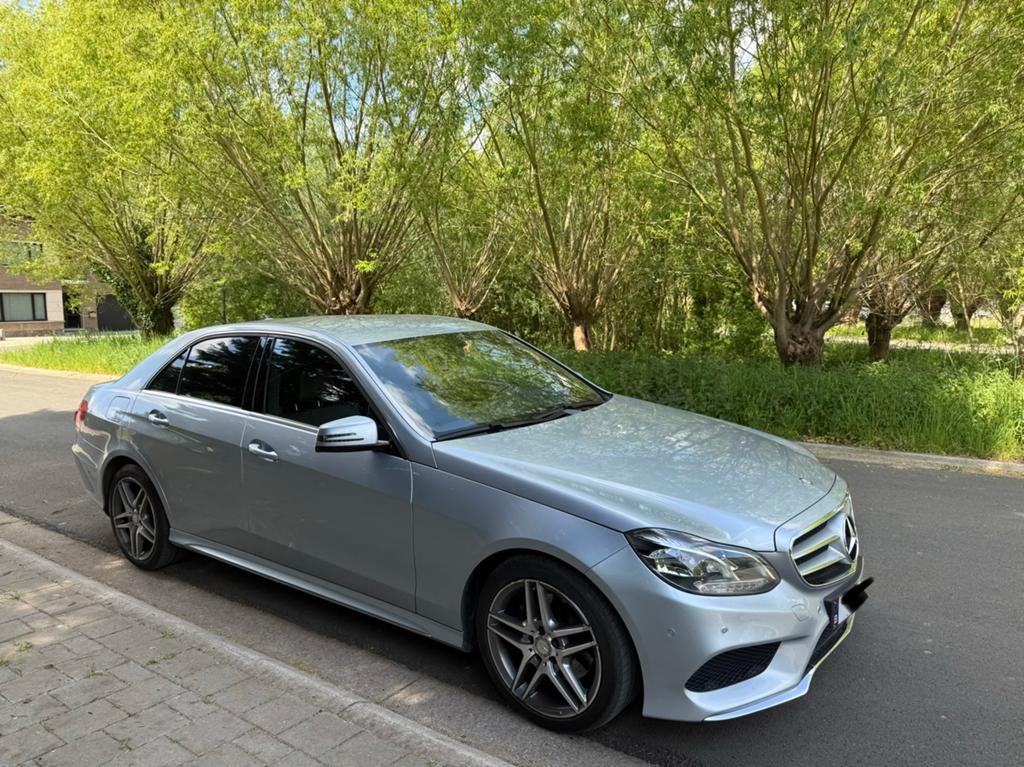 Pack AMG pour Mercedes E200 CDI • Euro 6 b • CarPlay, Autos, Achat, Euro 6, Noir, 5 portes
