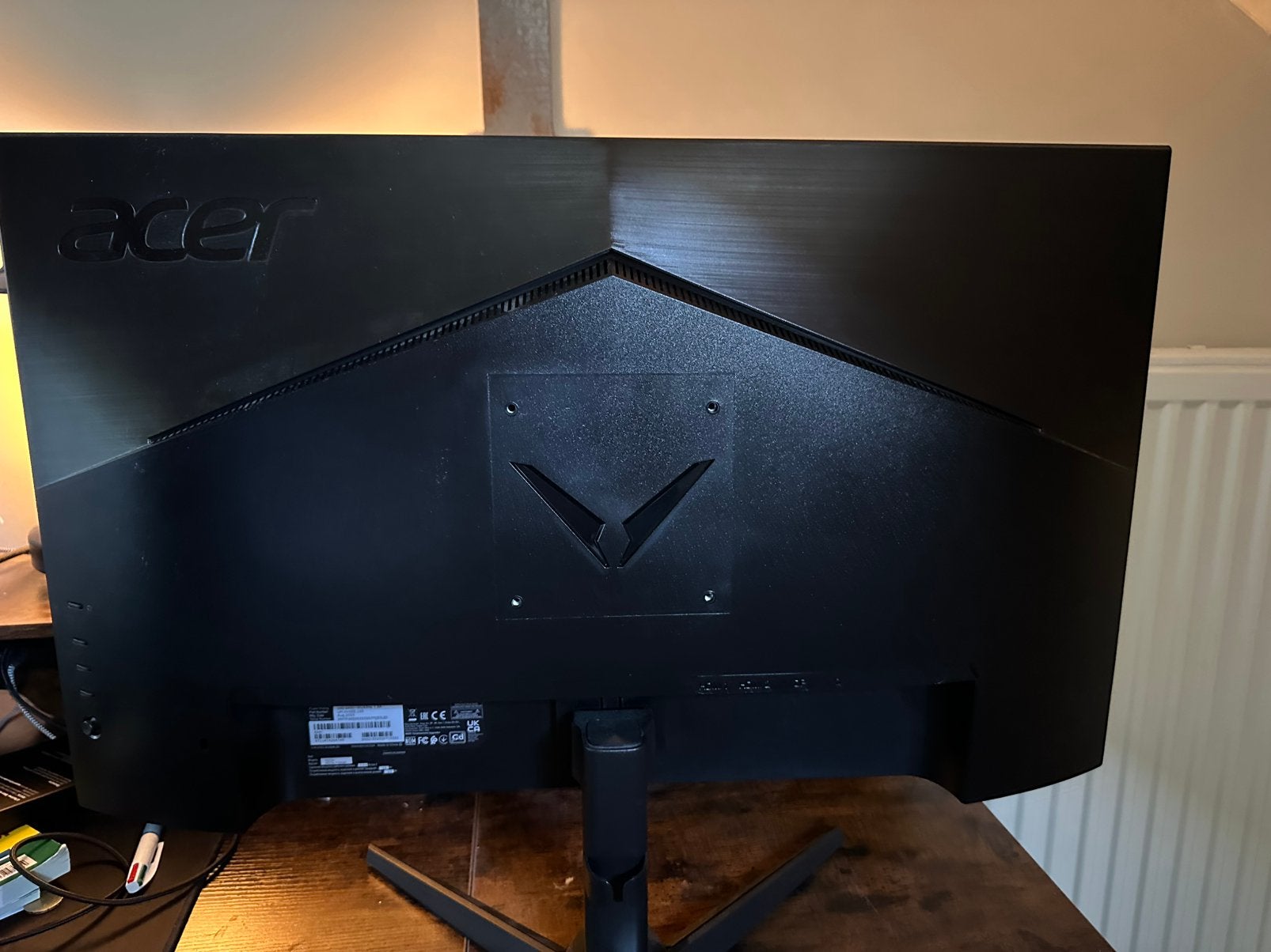 Acer nitro 200 hz 0,5 ms en monitor arm, Ophalen, Zo goed als nieuw