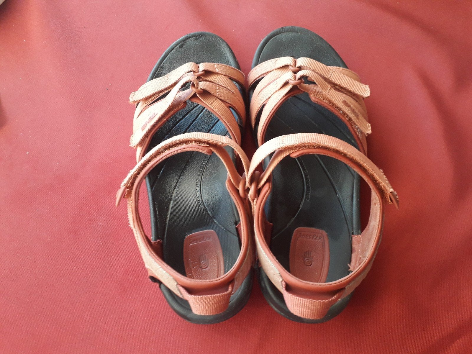 sandalen TEVA maat 39 zo goed als nieuw, Enlèvement ou Envoi