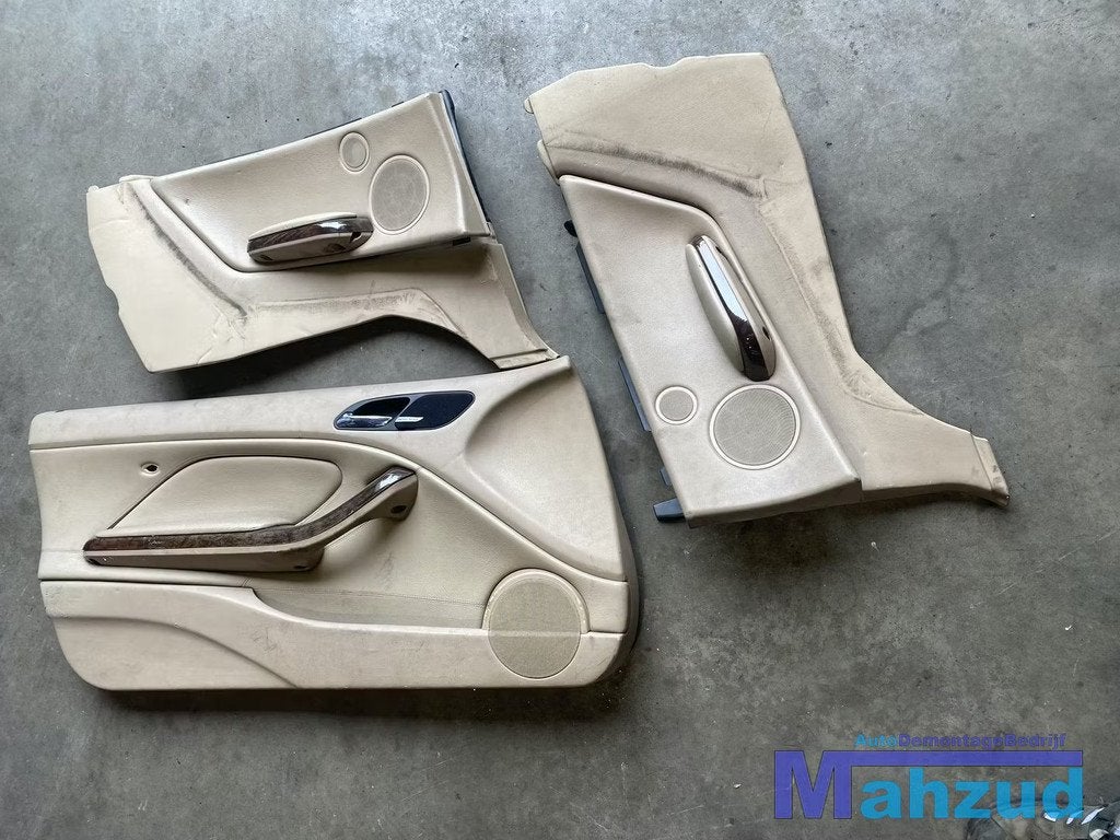 BMW 3 SERIE E46 Cabrio BEIGE deurpanelen voor achter links r, Petuelring 130
80788  Munich, DE, Gebruikt, Info@bmw.de, BMW