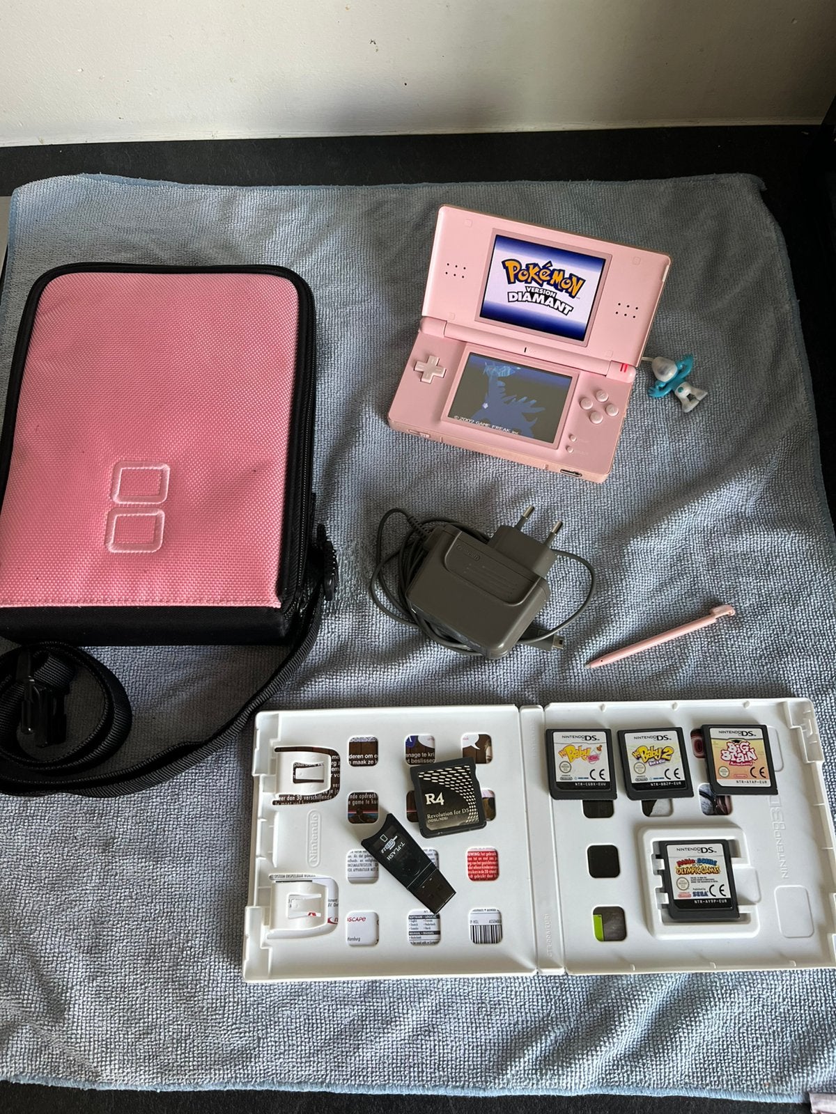 Nintendo ds lite pakket, Games en Spelcomputers, Met games, Ophalen of Verzenden, Zo goed als nieuw, Roze