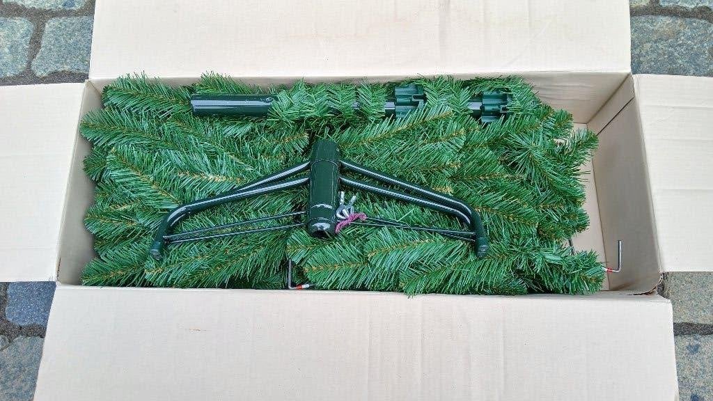 kerstboom,kunststof,Triumph,groen,1,20m.hoog,als nieuw, Diversen, Ophalen, Gebruikt