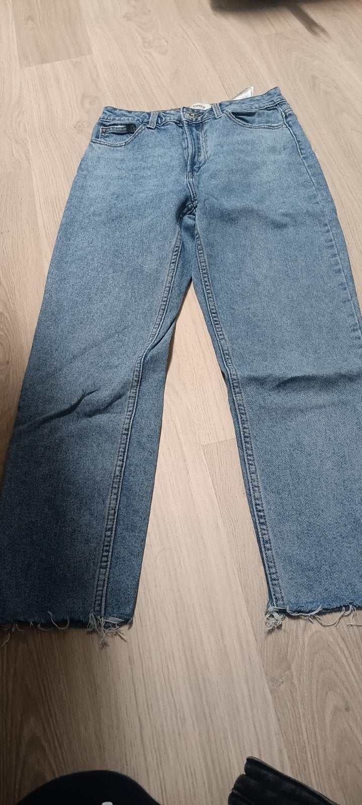 Broek only maat 26-32, Kleding | Dames, Broeken en Pantalons, Ophalen of Verzenden