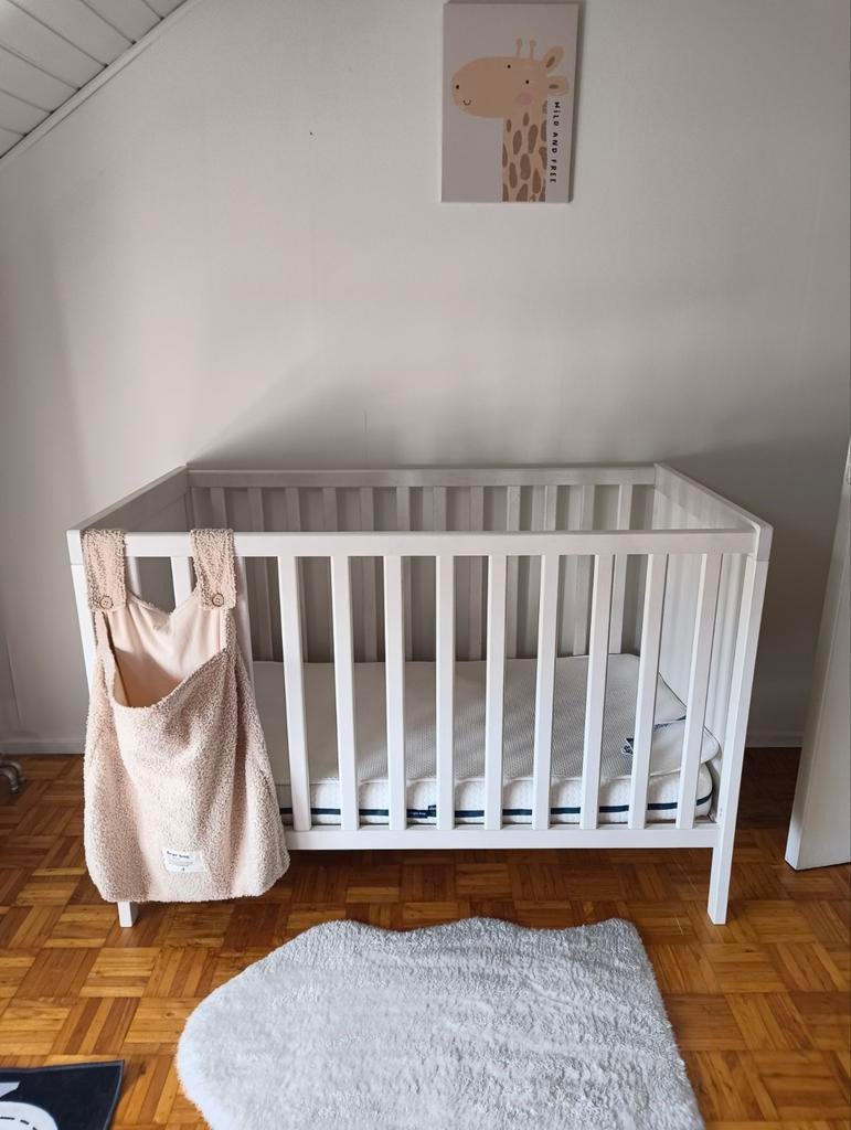 Babybed Sundvik (Ikea), Kinderen en Baby's, Kinderkamer | Complete kinderkamers, Ophalen