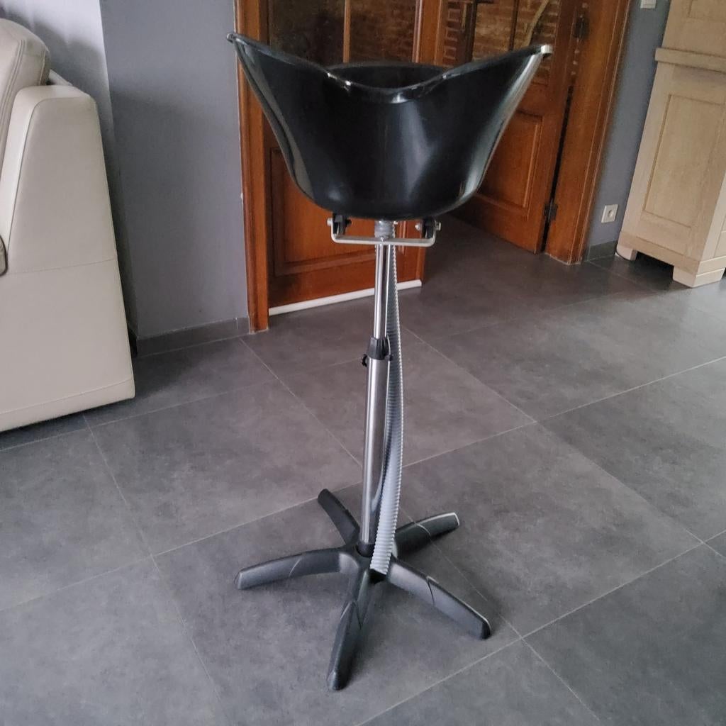 Kantelbare kapper wasbak, Handtassen en Accessoires, Uiterlijk | Haarverzorging, Ophalen