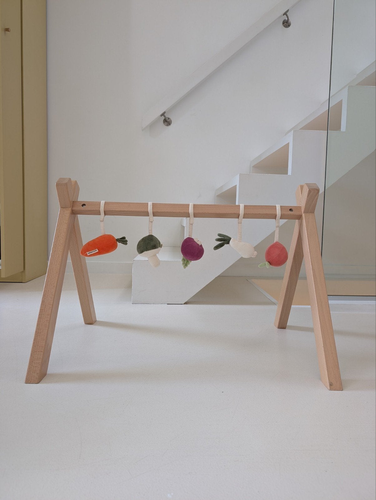 Baby gym met groenten speeltjes, Enlèvement