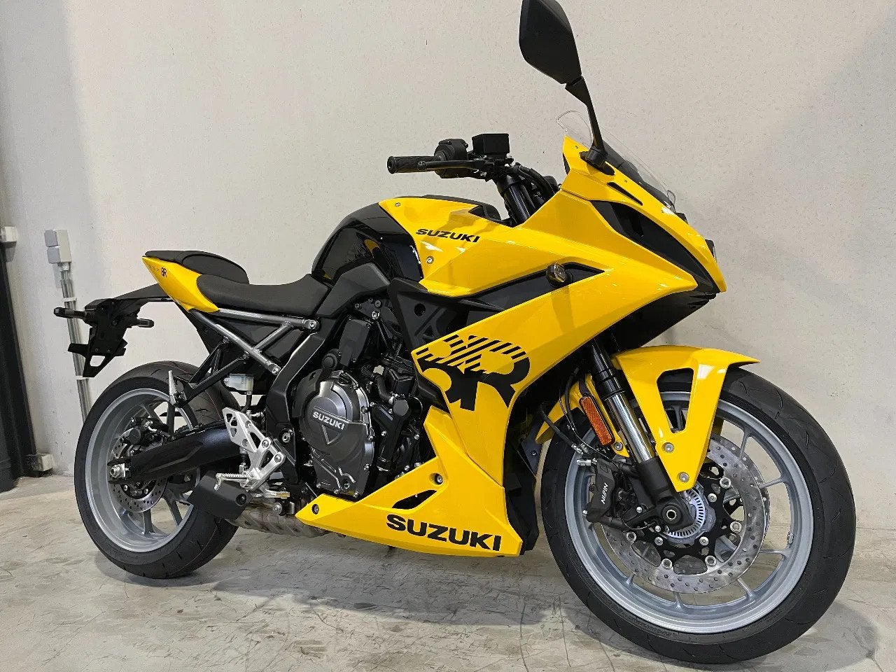 Suzuki GSX8R NIEUW OP STOCK (bj 2025), Motoren, Bedrijf, Meer dan 35 kW, 800 cc, Overig