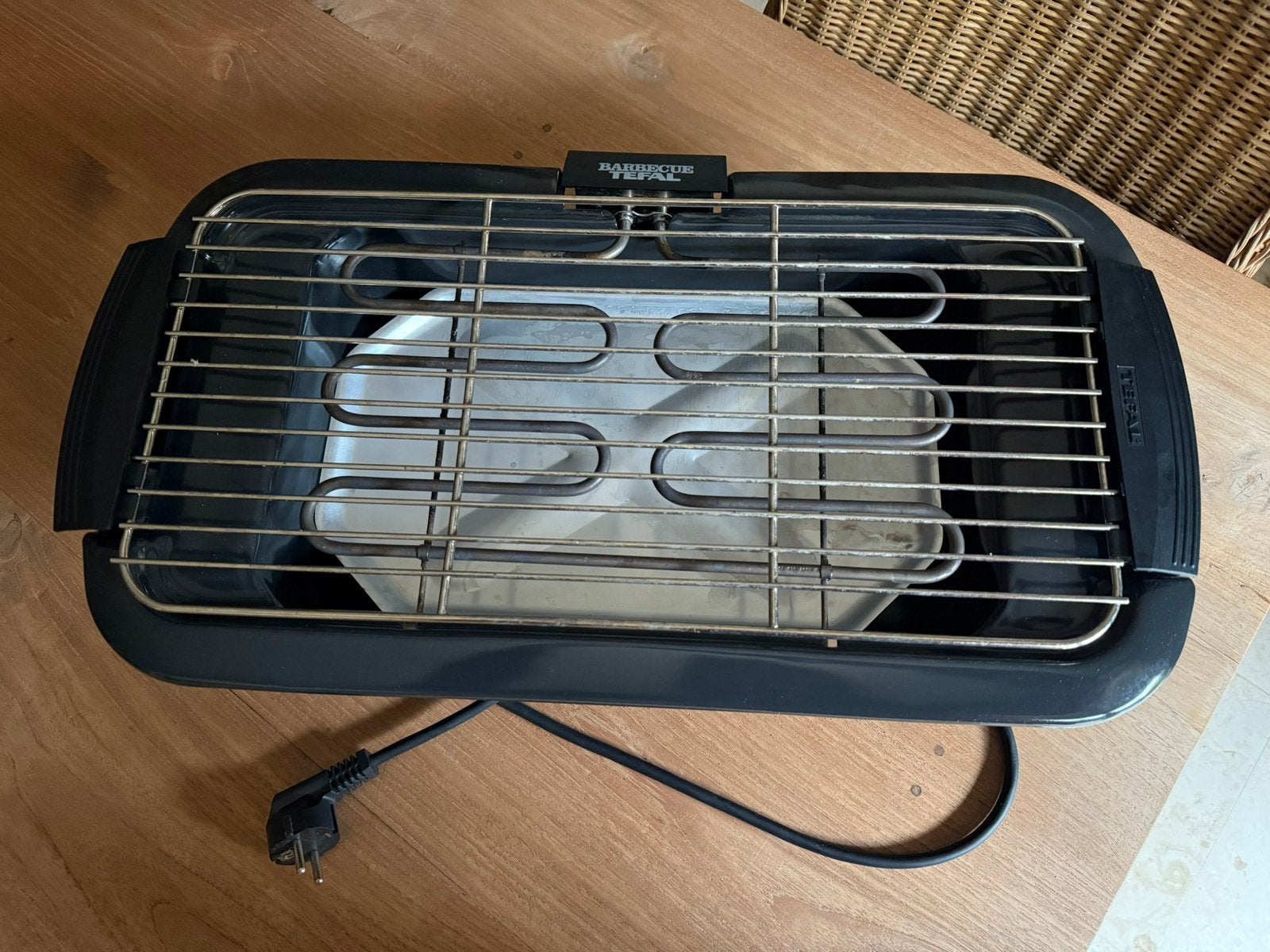 Elektrische bbq van Tefal. Ideaal voor zomer en winter!, Ophalen, Zo goed als nieuw