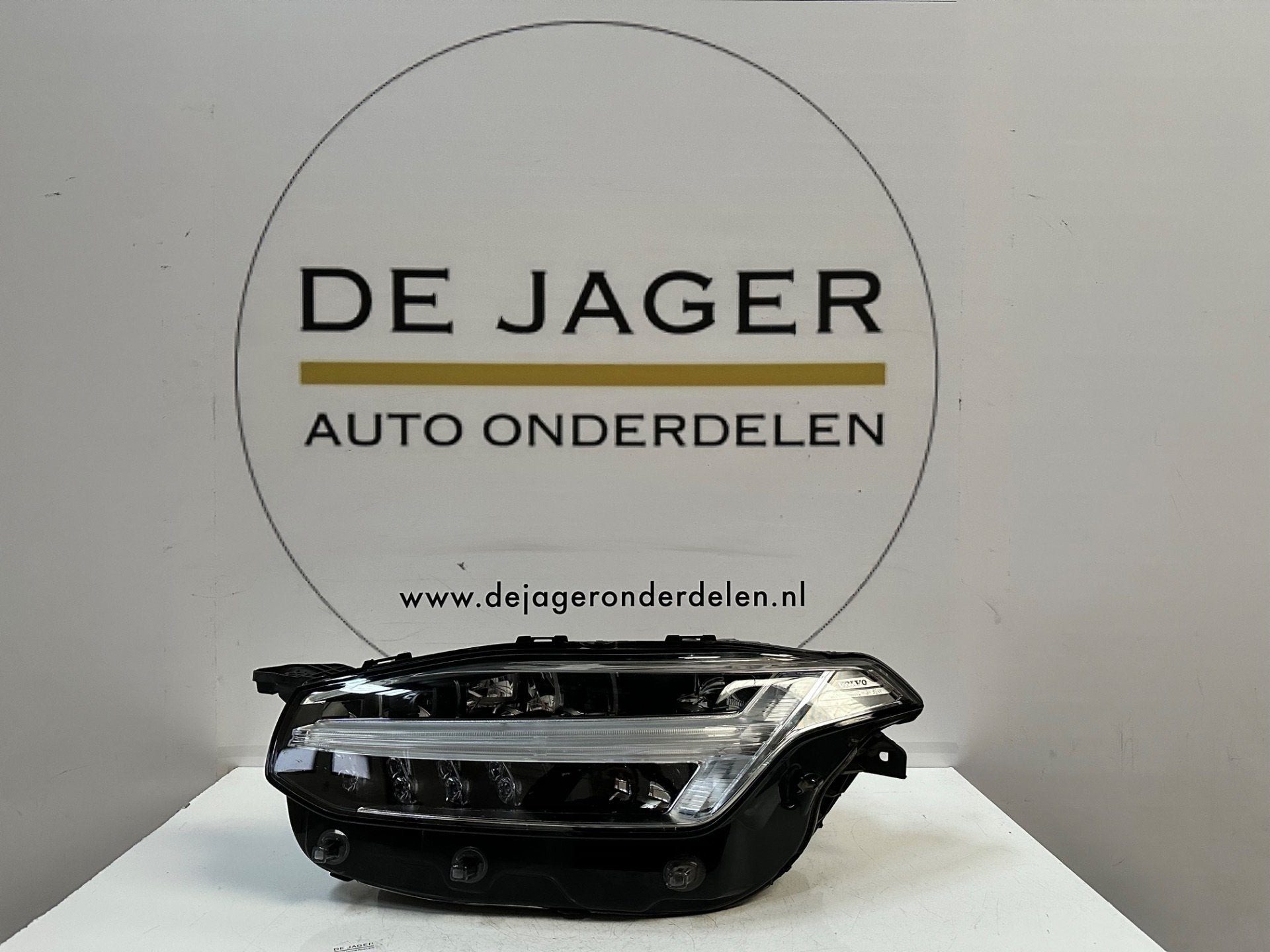 VOLVO XC90 II HIGH BEAM LED FACELIFT KOPLAMP LINKS 32342482, Gebruikt, Gunnar Engellaus vag 8
405 31  Gothenburg, SE, Info@volvocars.com