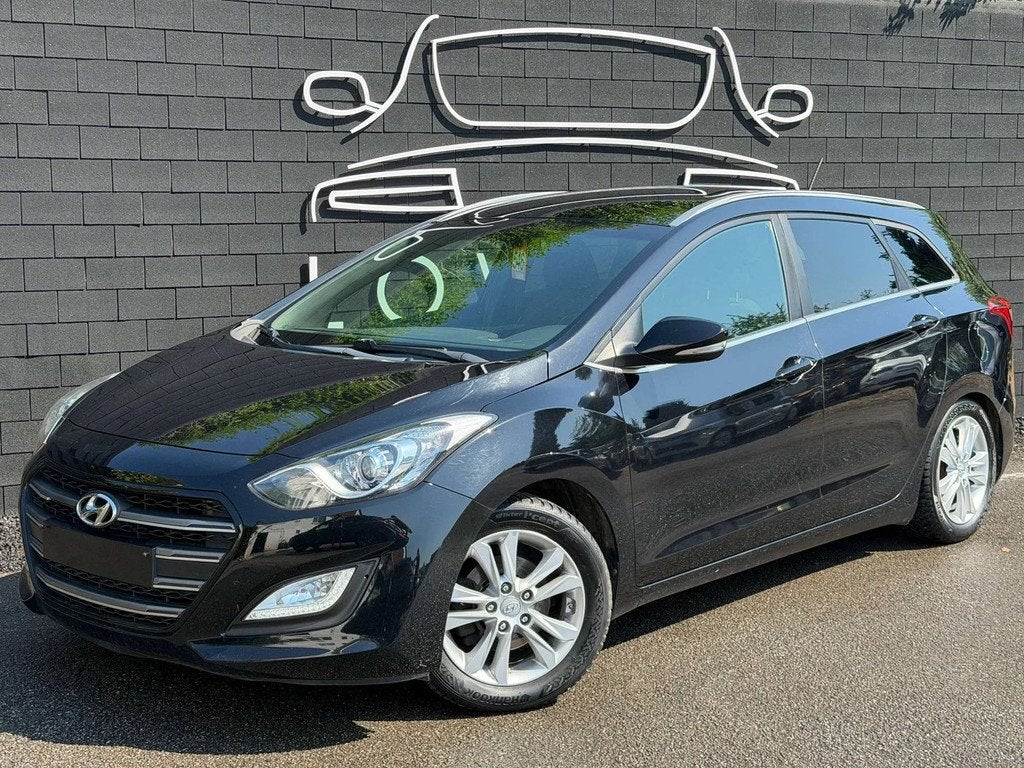 Hyundai i30 SW 1.6 CRDi+NAVI+CAMERA+AIRCO+JANTES+EURO 6B, Autos, Achat, Euro 6, Entreprise, Boîte manuelle