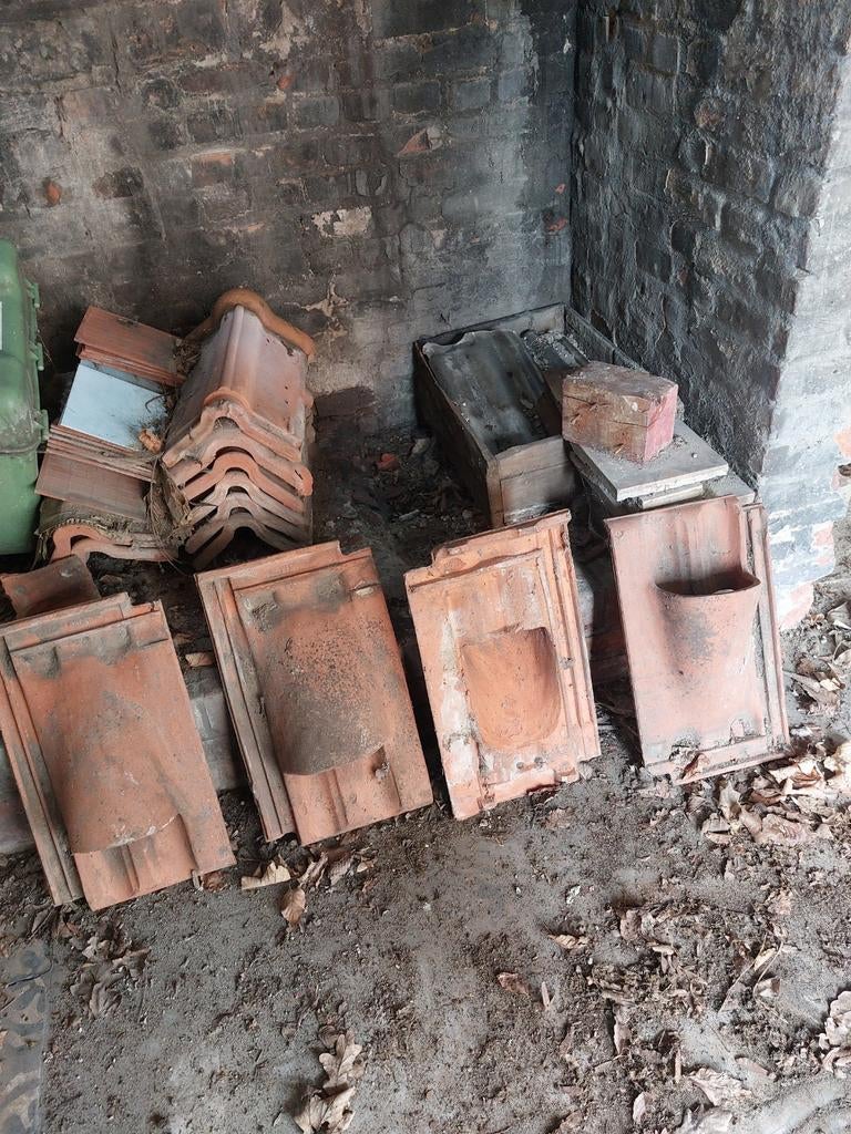 Tuiles de toit TUCA Turnhout + bacs de ventilation, Enlèvement, Tuiles