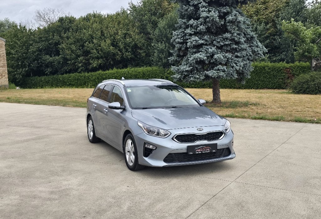 Kia Ceed SW 1.6 MHEV * Camera - CarPlay - Keyless * GAR 12M, Dealer onderhouden, 4 cilinders, Leder en Stof, 5 deurs