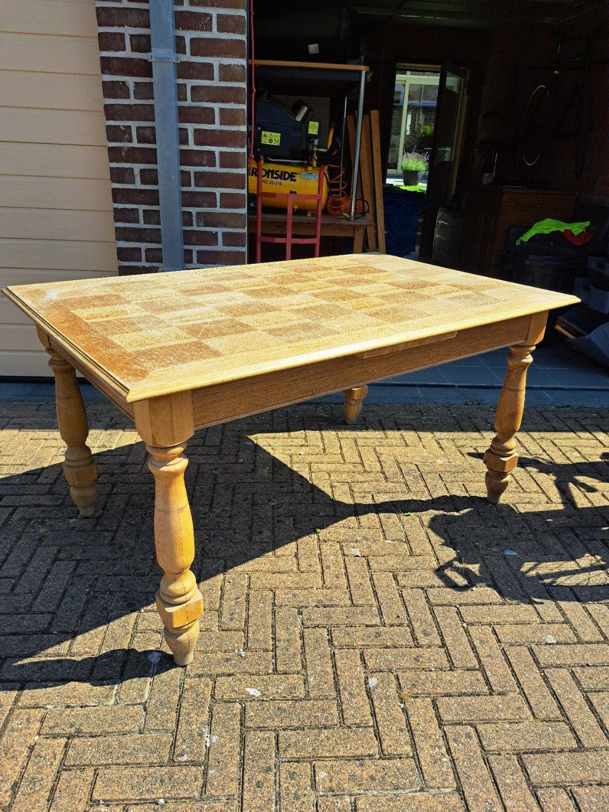 Tafel en kast gratis, Antiek en Kunst, Ophalen
