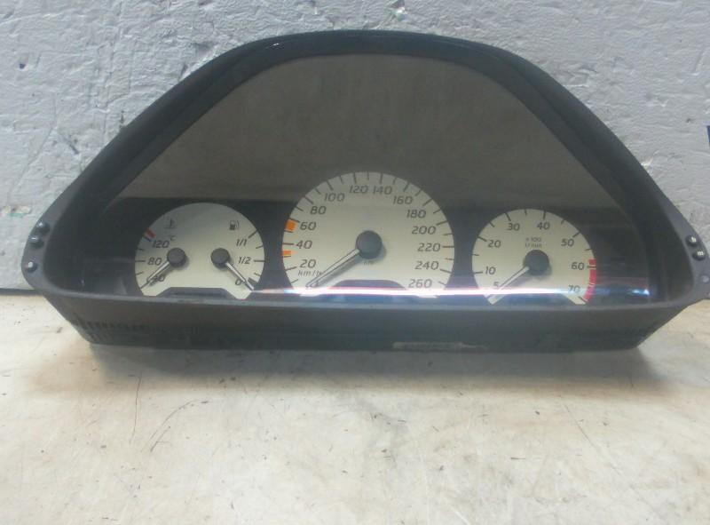 INSTRUMENTS DE BORD CLK (C208) (208-540-12-11), Info@VerberkAutodemontage.nl, Mercedes-Benz, Nijverheidstraat 1a 1a
5405 AJ  UDEN, NL