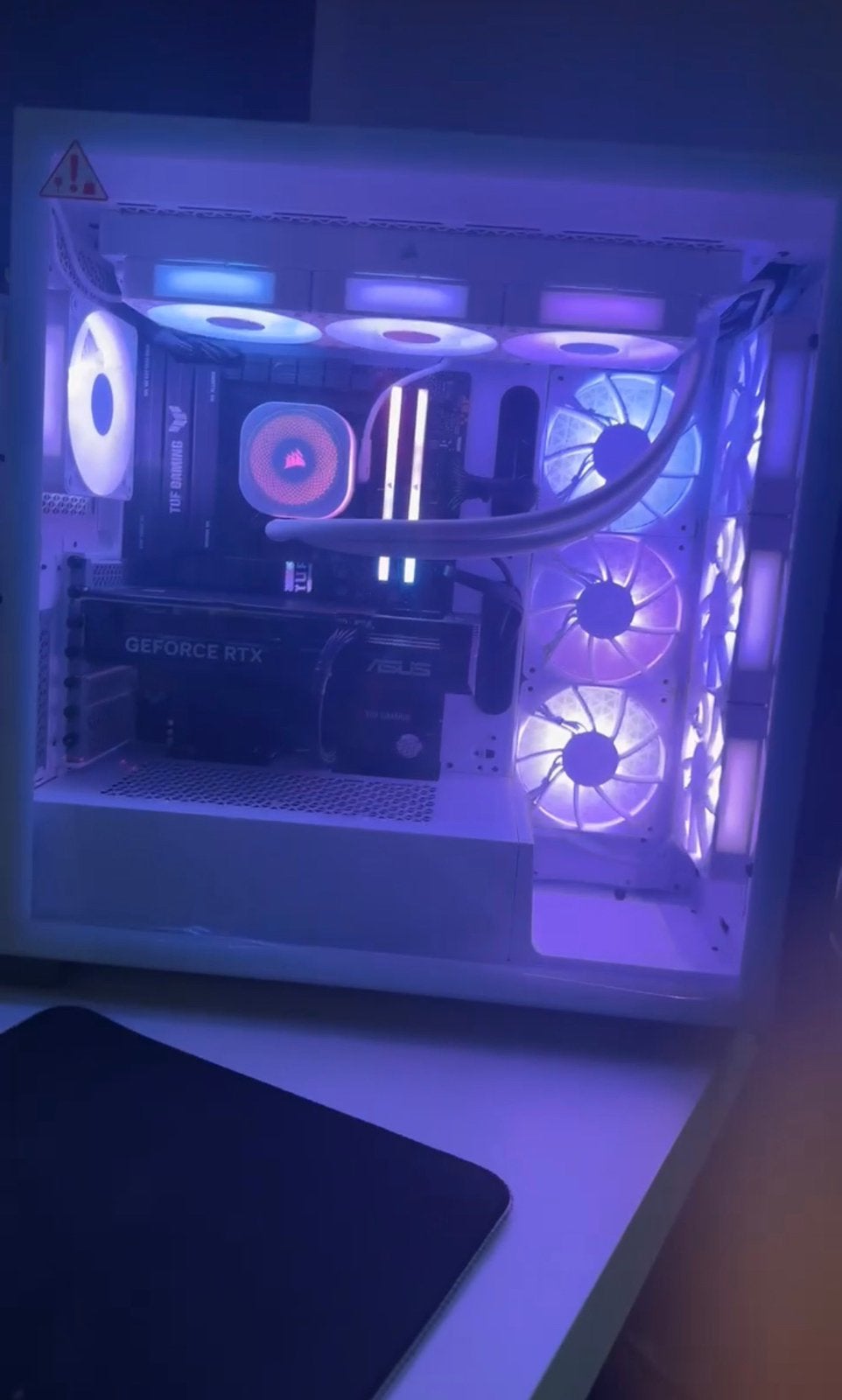 PC  de gamme personnalisé 64 Go de RAM RTX 4070 SSD de 2 To, Enlèvement ou Envoi, Comme neuf