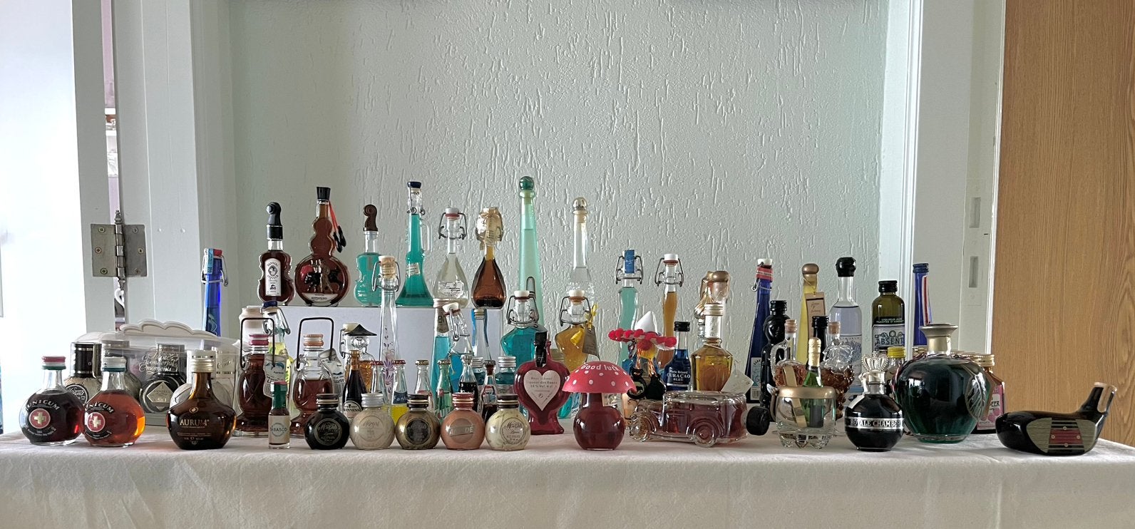Drank flesjes, met kast, Ophalen