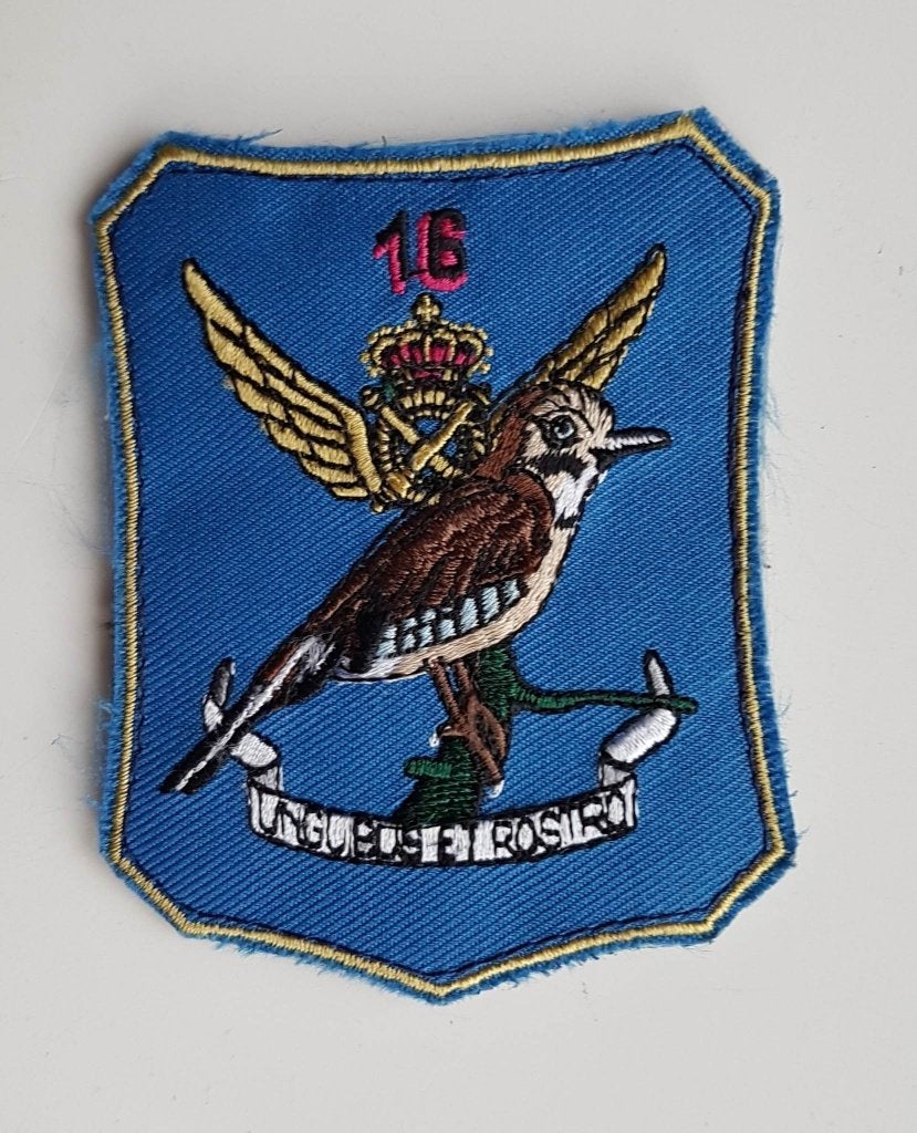 Ecusson badge aviation belge 16 ième escadrille (hélico), Collections, Objets militaires | Général, Enlèvement ou Envoi