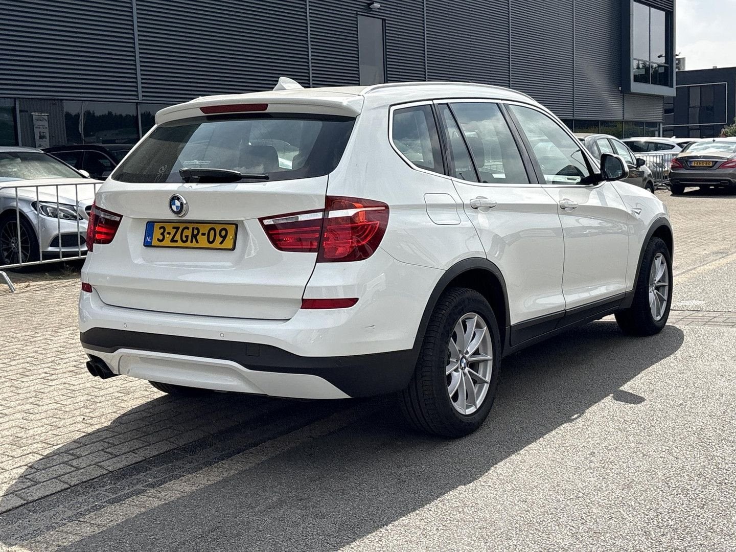 BMW X3 xDrive28i Executive MOTOR NIET 100%! | Pano | Climate, Autos, BMW, Achat, Entreprise, Noir, Automatique