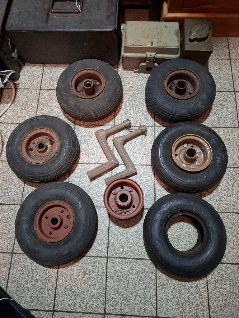 pièces de conteneur de dépôt Fallschirmjäger, Collections, Objets militaires | Seconde Guerre mondiale, Enlèvement ou Envoi, Armée de l'air
