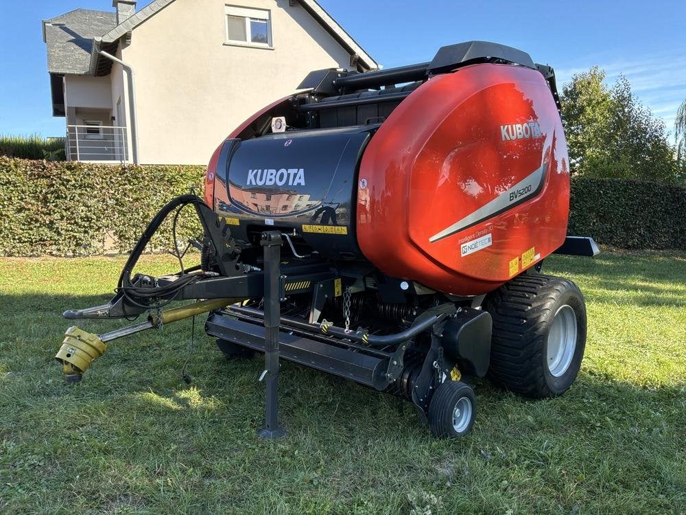 Presse à balles rondes Kubota BV 5200 SC 14 N de 2016, Cultures, Moissonneuse