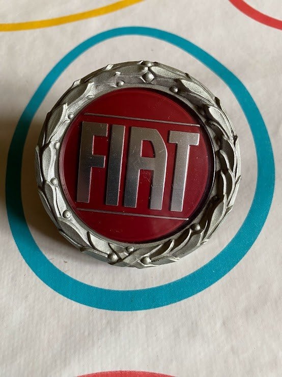 FIAT EMBLEEM - HEEL MOOI EN ORIGINEEL, Ophalen, Fiat