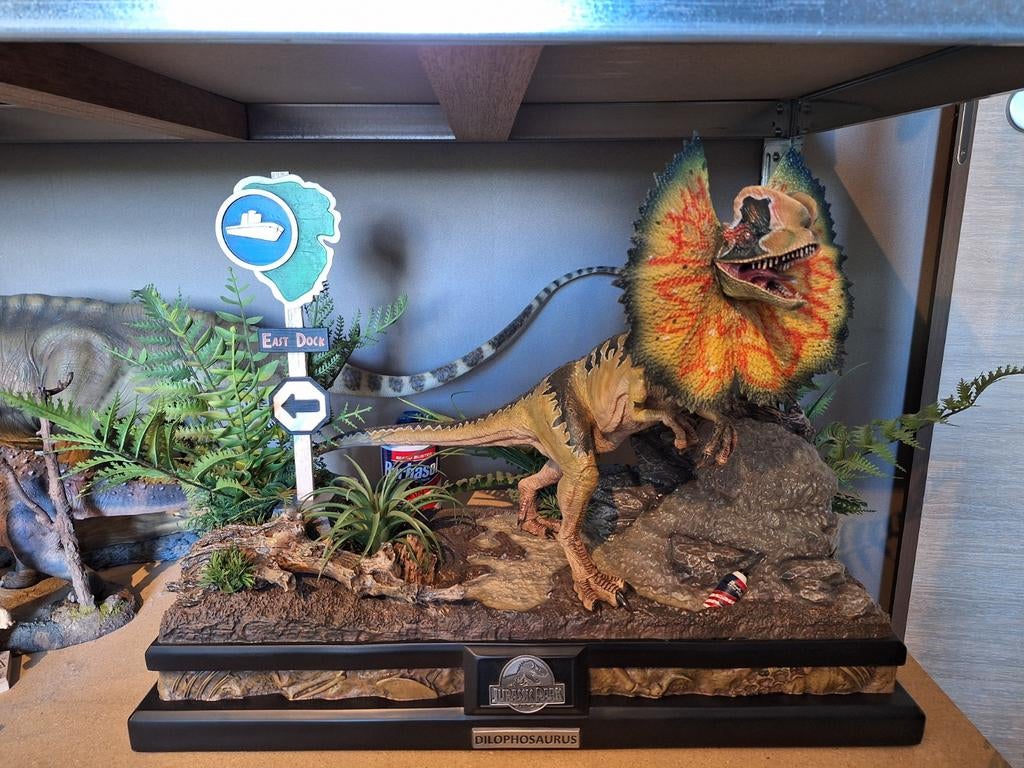 Prime 1 jurassic dilophosaurus BONUS, Ophalen