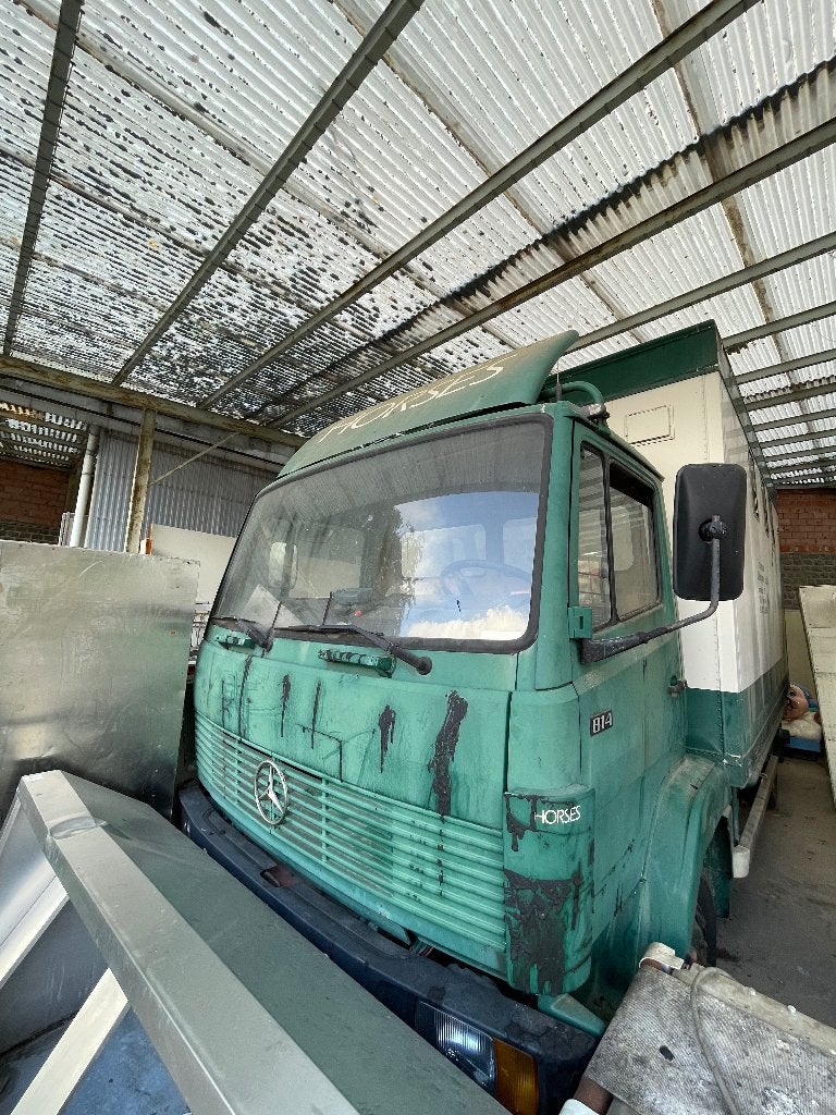 Mercedes 814 pk vrachtwagen, Auto's, Voorwielaandrijving, Stof, Beige, Mercedes-Benz