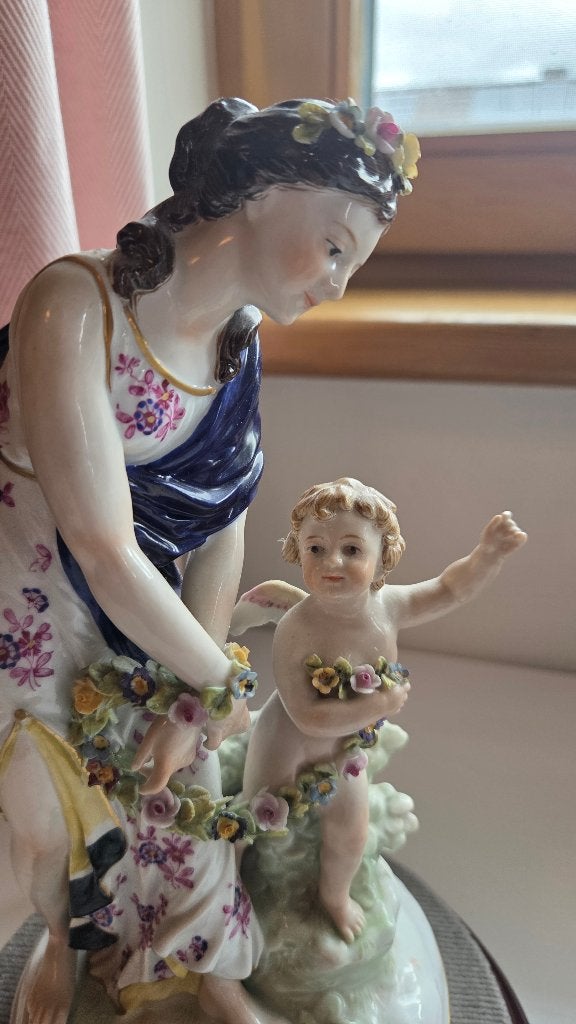 Antieken porseleinen beeld Venus & Cupido (1890-1930), Ophalen, 20 - 50 cm, Beeld, Europa