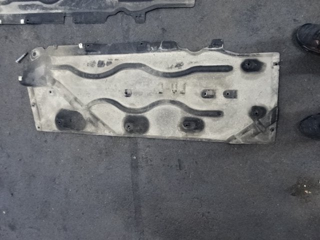 PLAQUE ARRIÈRE AVANT GAUCHE Mini Mini (F56), Petuelring 130
80809  München, DE, Mini, Utilisé, Minikundenbetreuung@mini.de