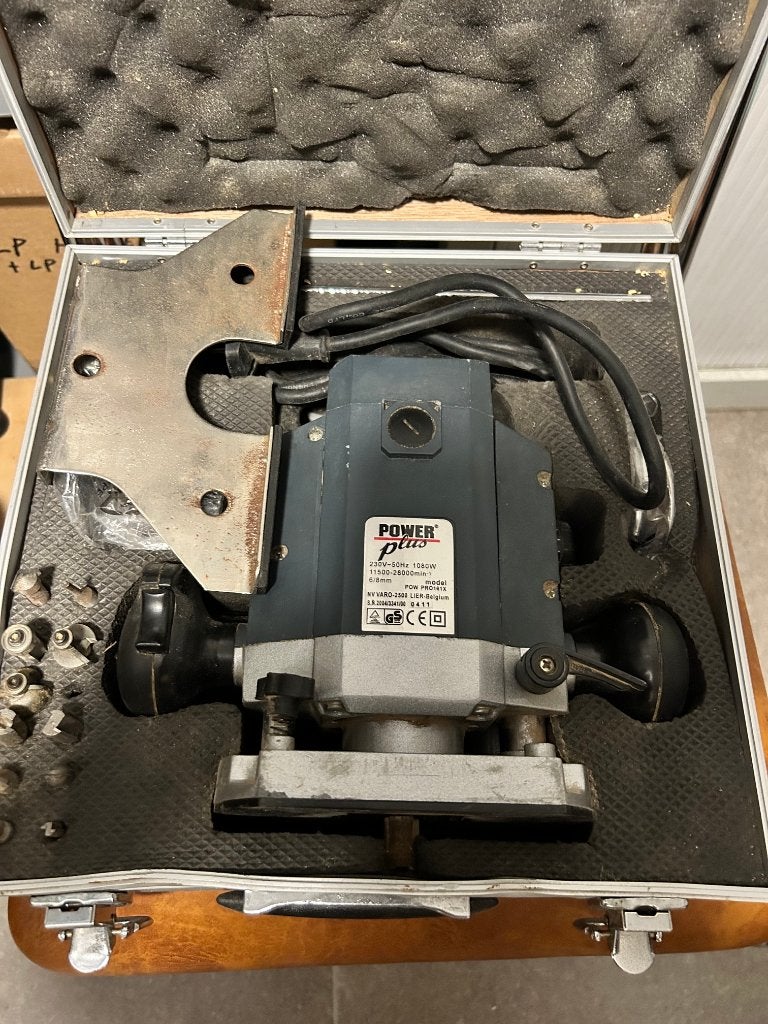 bovenfreesmachine powerplus pro  in koffer, Gebruikt, Overige typen, 600 tot 1200 watt, Ophalen of Verzenden