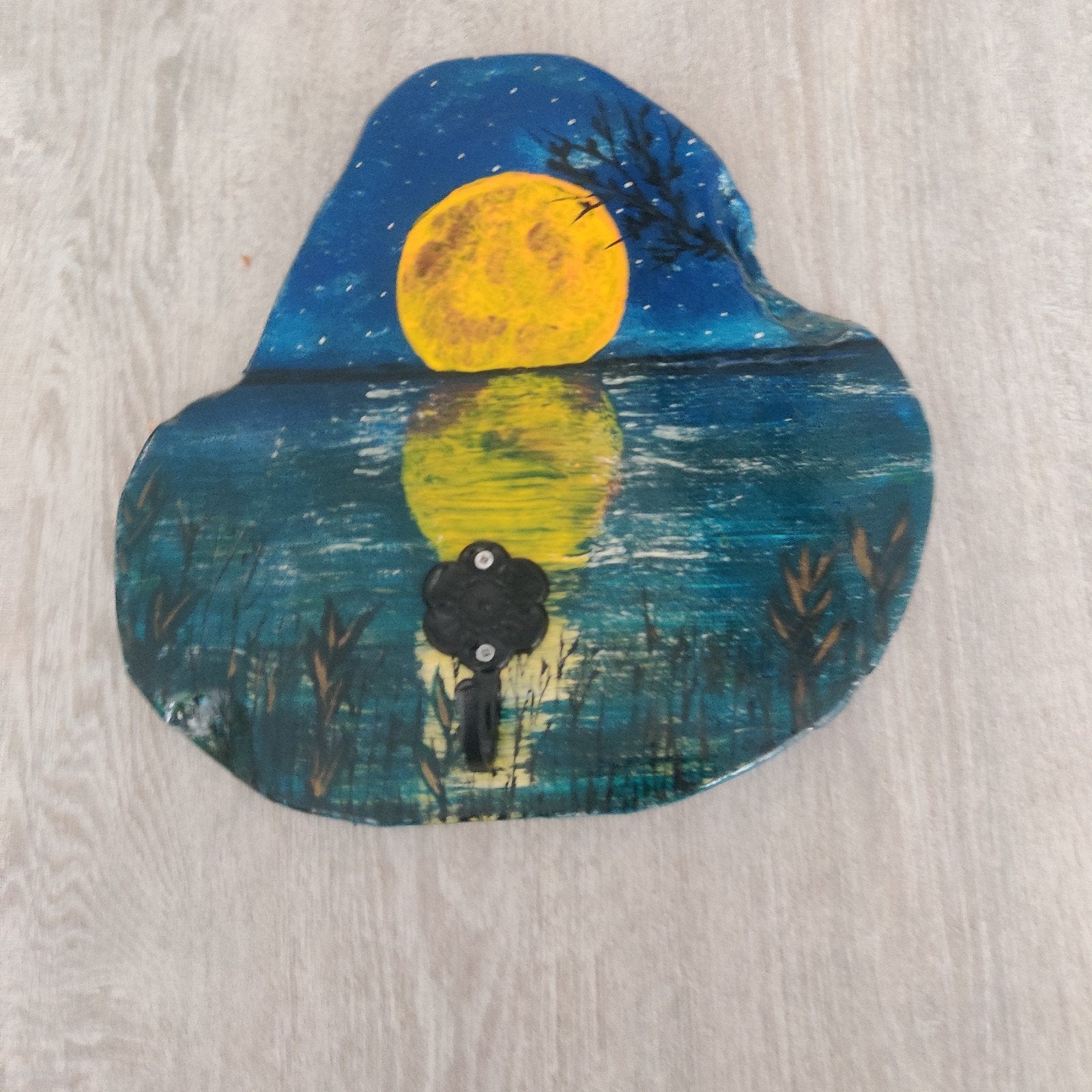 Fond de nuit à accrocher au mur, Enlèvement