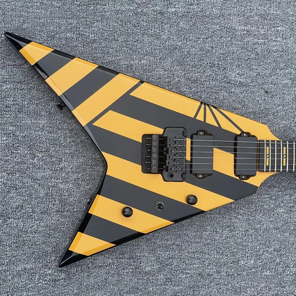 cherche STRYPER guitare, Musique & Instruments, Enlèvement, Utilisé, Solid body